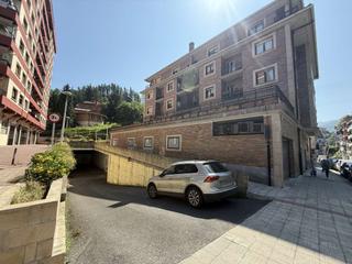 Aparcament cotxe a Elgoibar. Se vende garaje en santa klara kalea