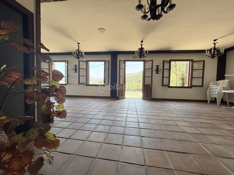 Foto cb2786f3-980d-46b5-8ded-68227a030f1b. Casa a Zestoa