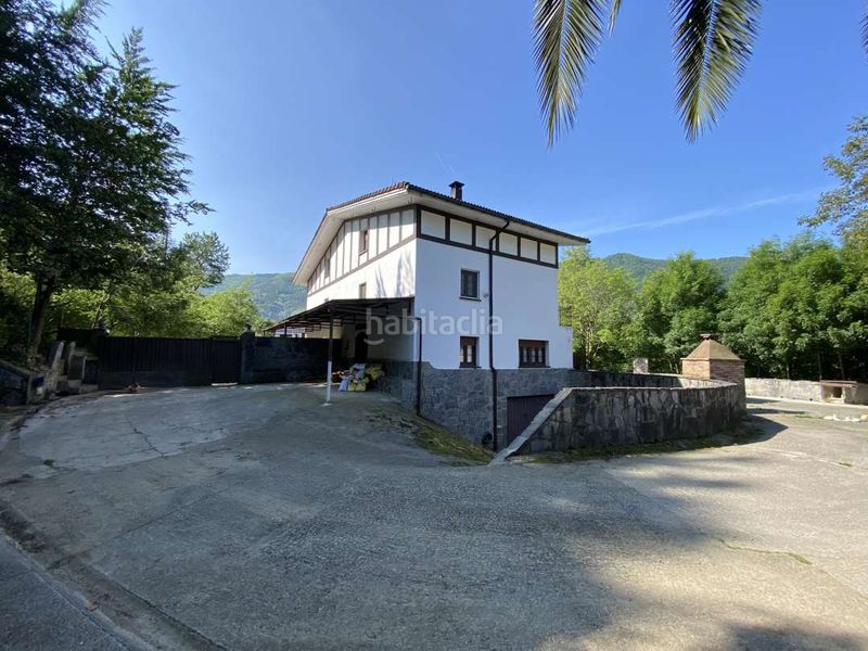 Foto e0890b75-414d-4230-933b-d8b6343f4b4c. Casa amb calefacció aparcament a Elgoibar