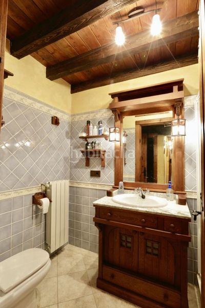 Foto 1cb1557a-0904-46b6-8760-e4f8c09b79c4. Casa amb aparcament a Elgoibar