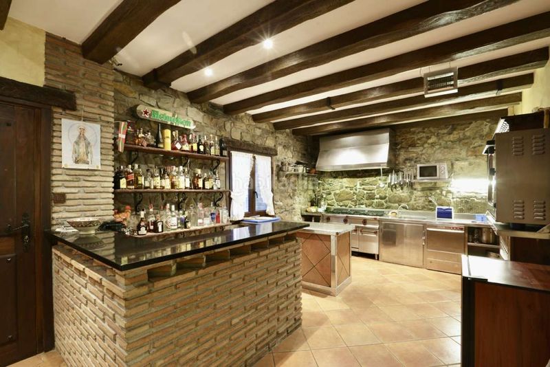 Foto 3b60abf4-01bb-49b0-9a2e-4e001b85ce8e. Casa amb aparcament a Elgoibar