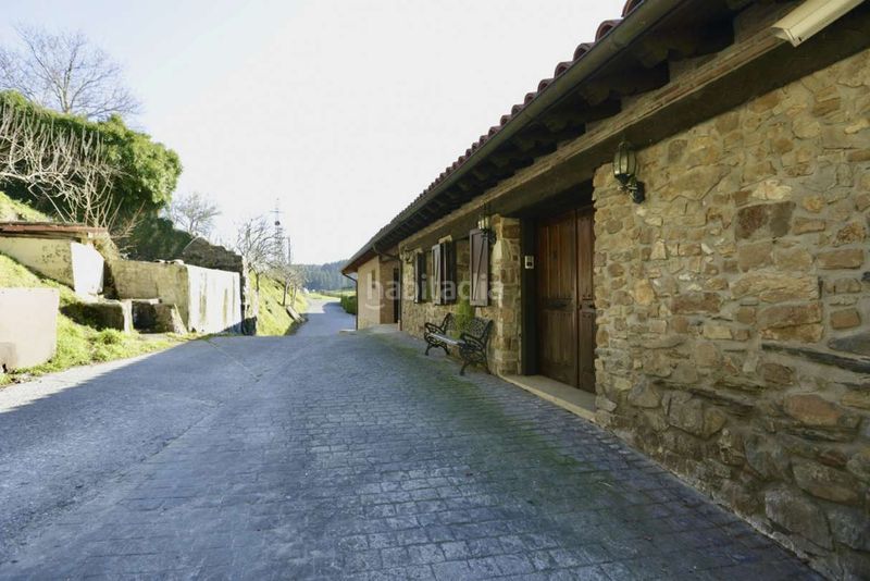 Foto 64e4fd5e-9a08-462c-a382-72e6f322a60d. Casa amb aparcament a Elgoibar