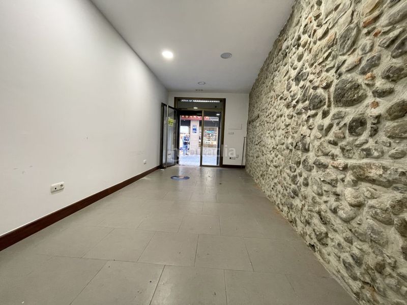 Foto fc22f742-f87b-4600-9de5-b6a313452d1a. Local comercial en Elgoibar