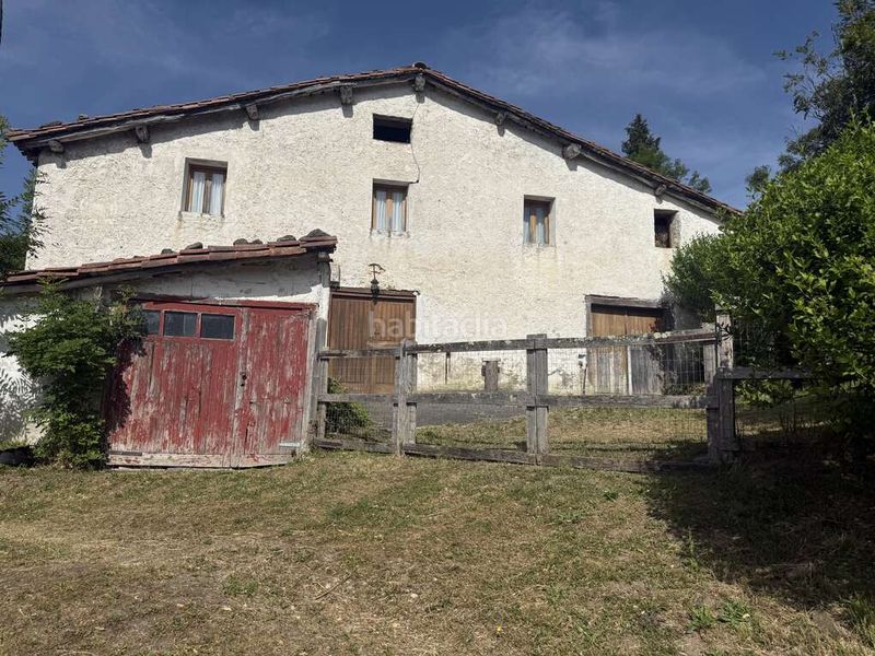 Foto 9a5df727-67af-4d50-a881-44c2e97de4a4. Masia amb aparcament a Azkoitia