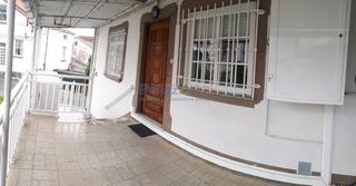 Casa aparellada a Fene