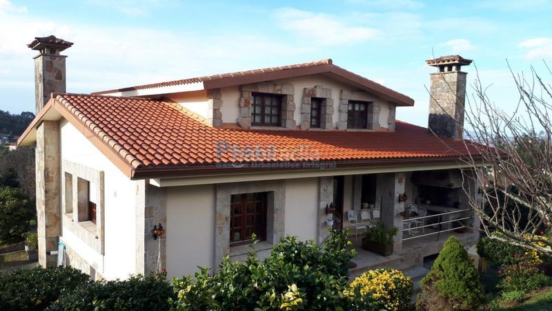 Foto 8deed14c-a97d-4a46-a509-4a6c9db27413. Xalet amb calefacció aparcament a Fene