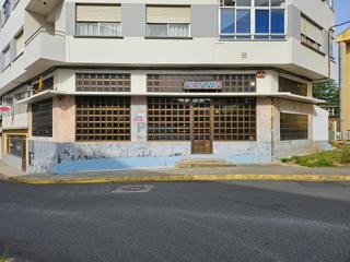 Locale commerciale in Fene