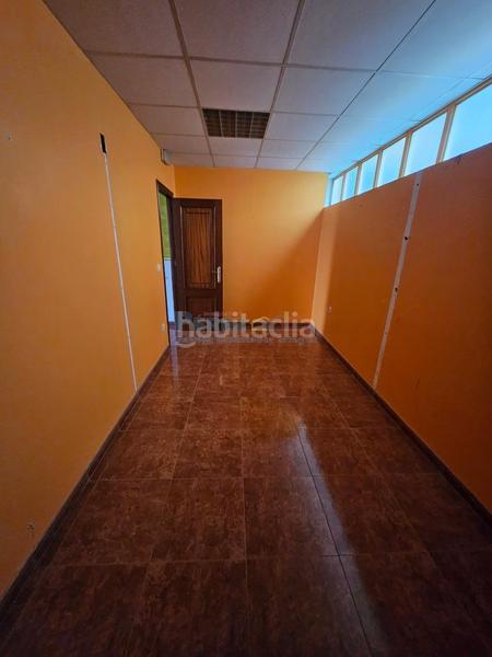 Foto 4f08264e-dee5-4e5f-aacc-621d392681b8. Miete geschäftsraum in Fene