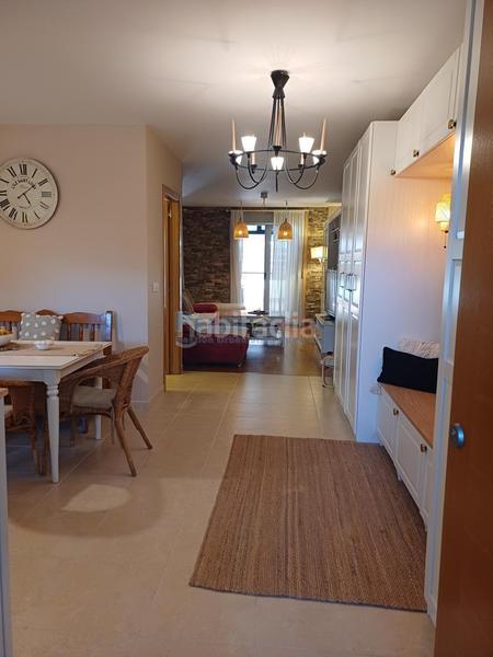 Foto 6fbddc70-f397-4cde-b403-2e4dedfad196. Duplex with heating parking in Fene