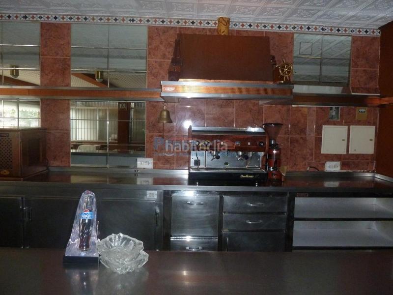 Foto 0eb6e304-8818-4459-af11-38db06f904c3. Local comercial en Fene