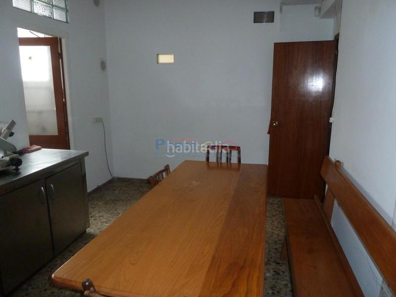 Foto 45be9ba6-30d6-4414-bec1-b7bc1ec5cdb1. Local comercial en Fene