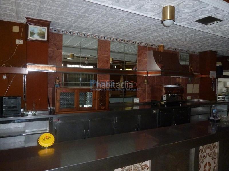 Foto f018f272-a5df-4fab-8387-fecb06c78390. Local commercial dans Fene