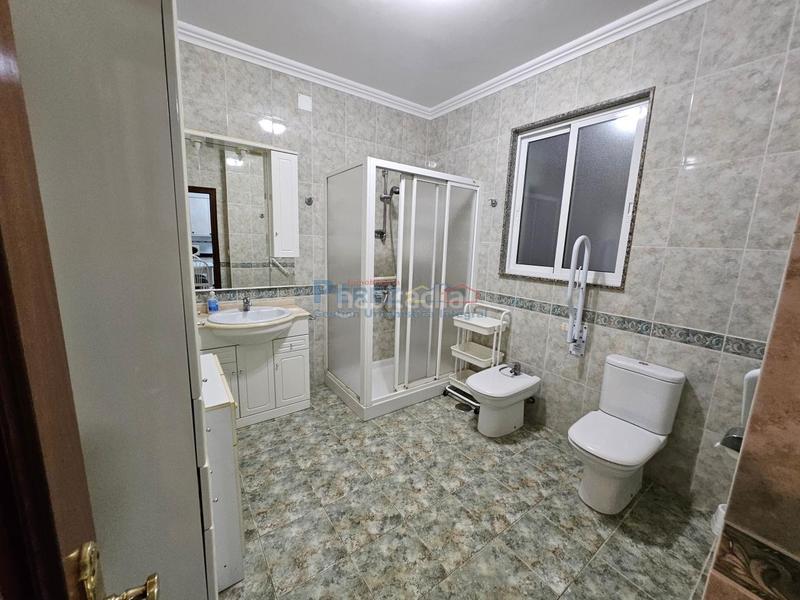 Foto 16b80958-3a25-4a33-86ed-6cb5d633745c. Location rez-de-chaussée avec chauffage dans Fene