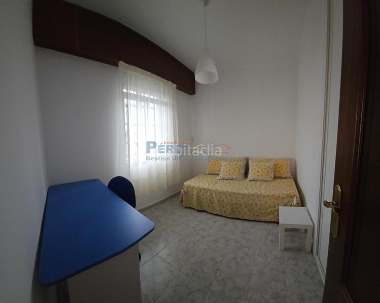 Foto f4a22d10-044e-48d3-9bde-cf9975e57d79. Location rez-de-chaussée avec chauffage dans Fene