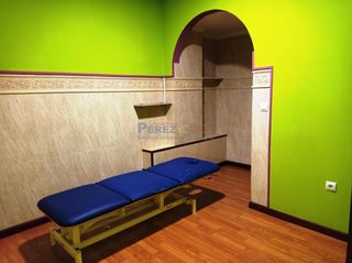Lloguer Local Comercial a Fene