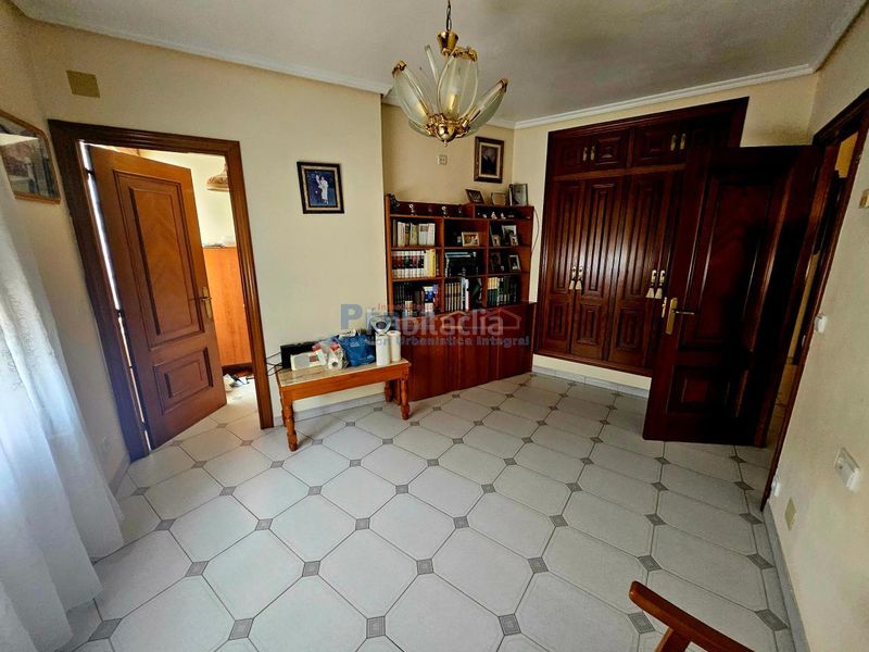 Foto c8650ae5-b033-42b2-b81c-22fd6eda798b. Casa en Fene