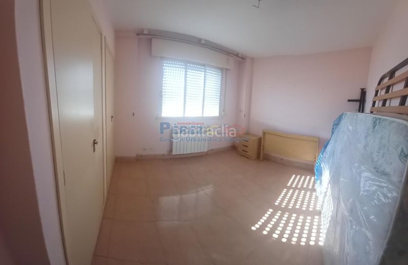Foto bde473fe-7c77-48d7-a53a-741910925562. Pis amb calefacció aparcament a Caranza Ferrol