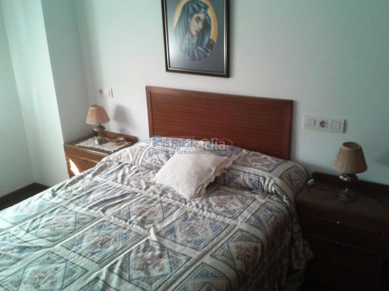 Foto 8d7cb3f3-34df-4168-a23c-02ebea5eb76a. Location appartement avec chauffage parking dans Fene