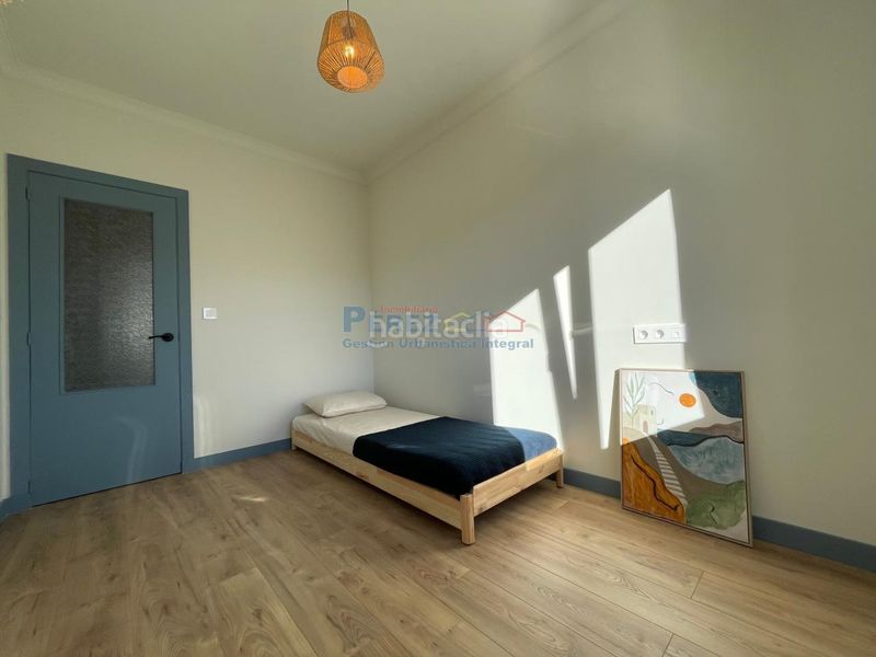 Foto 8087b39d-9749-4240-839b-27e3cfda64ff. Piso en Fene