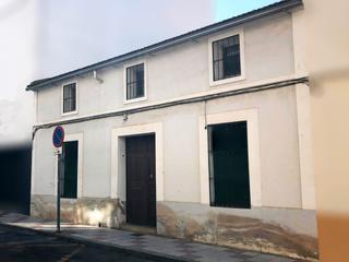 Casa a Calle de italia 7. Gran casa en una situación inmejorable