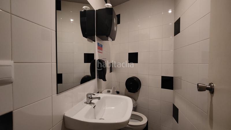 Foto c34b3965-3a7a-4c0a-932b-ded897a5e316. Lloguer local comercial a Don Benito