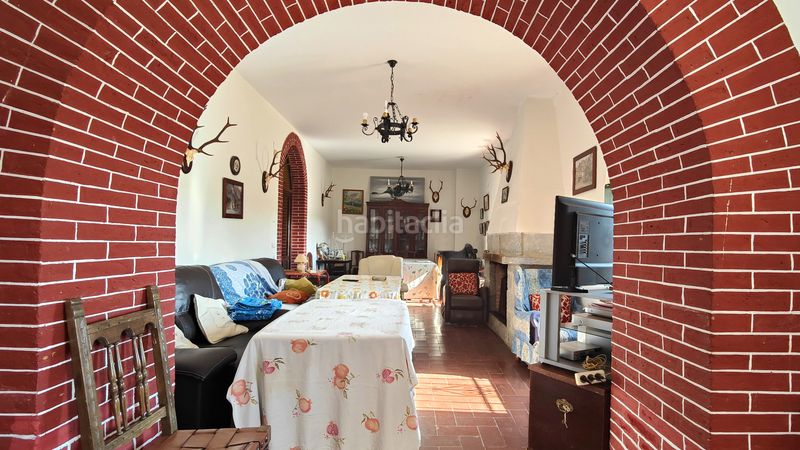 Foto fdbed1f2-95f9-4f4e-94f2-9bcc99c9d115. Xalet amb aparcament piscina a Rena