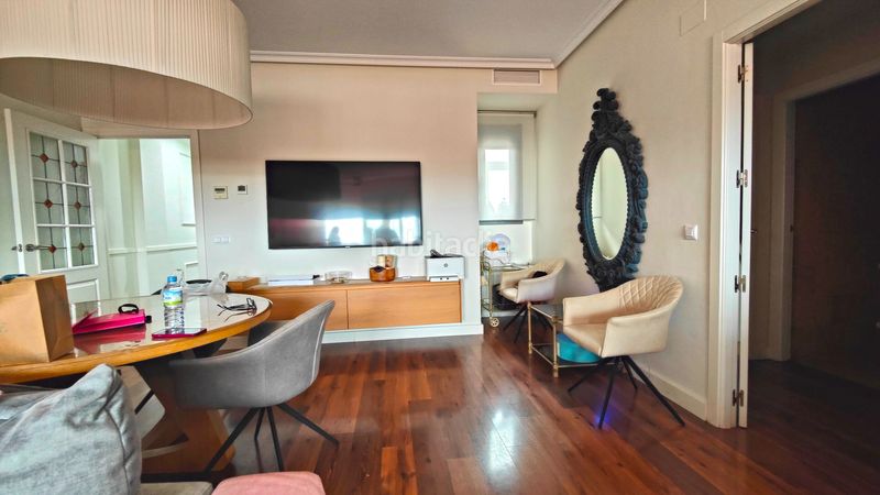 Foto 2f2bca15-1bbc-47f4-8e7a-ba246a92b2a6. Àtic amb aparcament a Don Benito