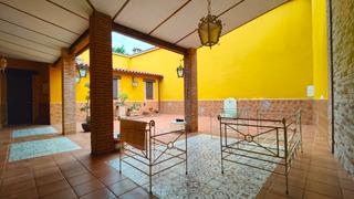 House in Villanueva de la Serena. Impresionante casa de 700 m² construidos y 500 m2 de planta!!  e