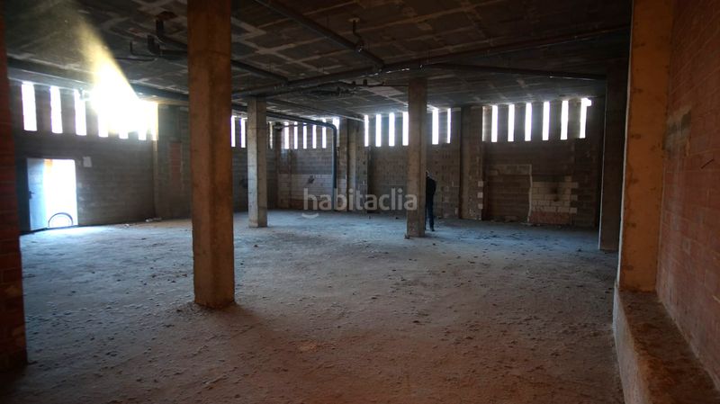 Foto 1aa936eb-4432-4f99-bc87-94f4eaaca86f. Local comercial a palomar 206 a Don Benito