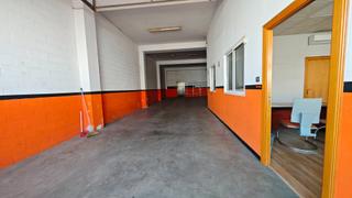 Bâtiment à usage industriel  Avenida sevilla. Nave con 400 m2 en la transitada avenida de sevilla