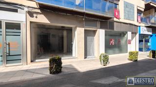 Location Local commercial à Calle de pérez galdós 20. Local en alquiler en pleno centro de don benito