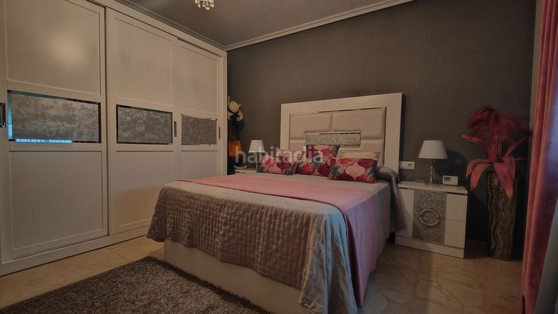 Foto 4e7c7914-b01d-4103-b3b4-9a76c1d3817b. Casa adossada a Don Benito