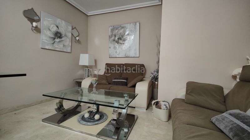 Foto b8da823f-b9a1-42ac-8058-394c9dc3a6c8. Casa adossada a Don Benito