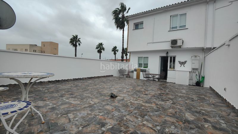 Foto e0daf7d4-d9b5-4234-9d57-45b6b3907021. Casa adossada a Don Benito