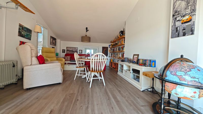 Foto ce2bb2d8-2f52-43a8-a255-c603e085a0a5. Casa adossada amb calefacció aparcament a Don Benito