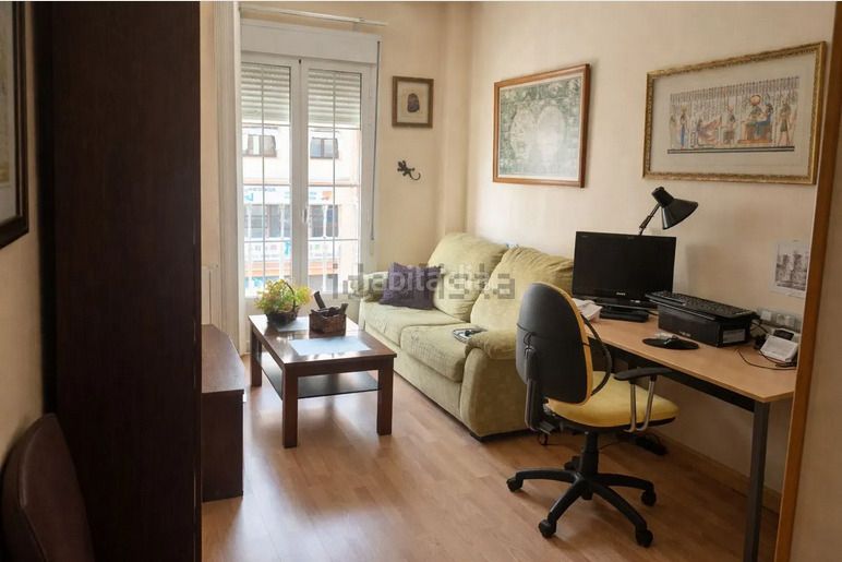 Foto dac3caf5-047c-4a7a-8301-7f07f0080e1c. Piso  venta centro en Don Benito