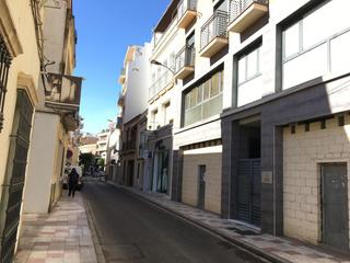 Local commercial à Calle de pérez galdós 13
