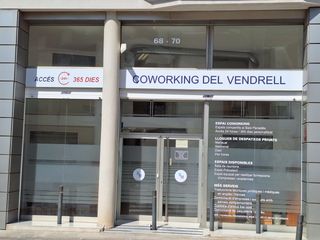 Lloguer Oficina a Carrer de mar 68. Alquiler oficina privada en coworking del vendrell