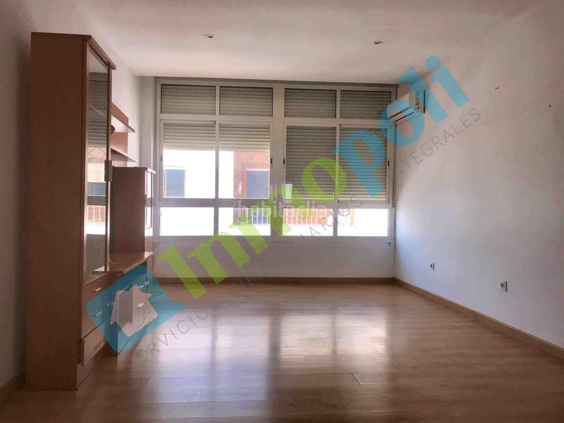 Foto b4b5d197-580b-4987-add5-9b7003ed108e. Flat in pedanías de Badajoz Badajoz