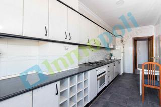 Pis en Pedanas de Badajoz. Amplia vivienda en gvora