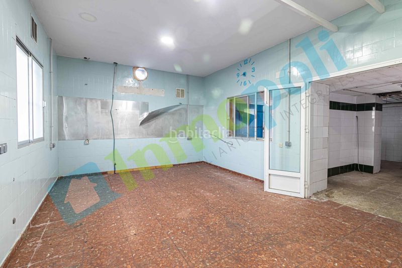 Foto 22420890-3ce2-43ae-85d4-3d6434e72956. Local comercial local en venta en alquiler en gévora en Badajoz