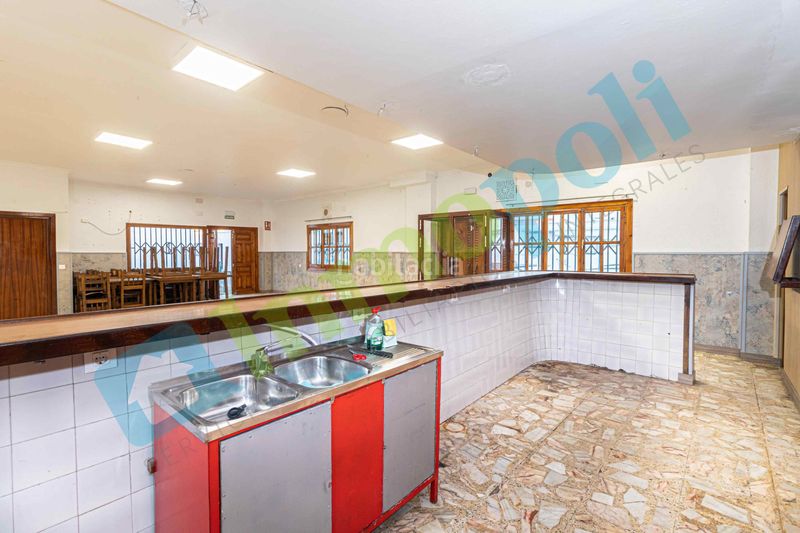 Foto 90385a7e-cc27-4066-83ec-ac1d857465cc. Local comercial local en venta en alquiler en gévora en Badajoz