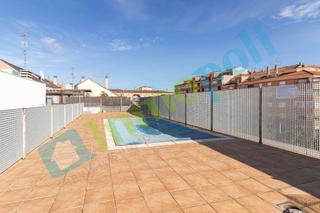 Appartamento in La Estación. ¿¿¿ con piscina y donde tomar el sol ???