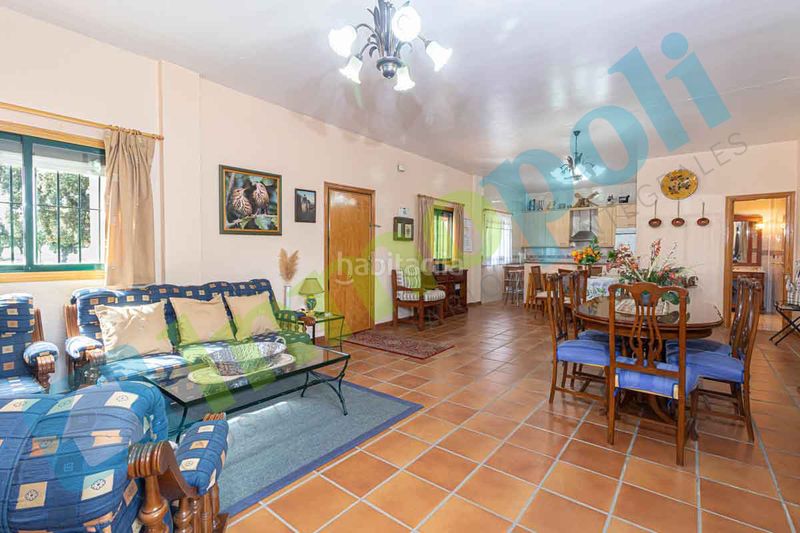 Foto 977ecc33-acfa-4607-8074-8a78aa54cb77. Xalet amb xemeneia aparcament a pedanías de Badajoz Badajoz