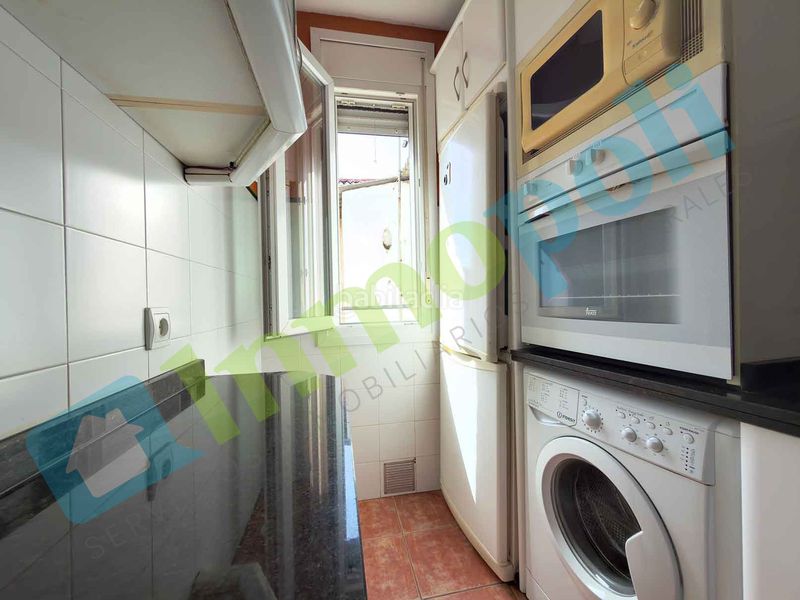 Foto 56c58426-2f05-45b2-917a-e9cbdd5a1616. Rent flat with heating in Casco Antiguo Badajoz