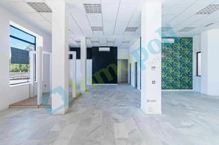 Local Comercial en San Roque - Ronda Norte. Venta-alquiler local acondicionado en san roque, badajoz. 120 m