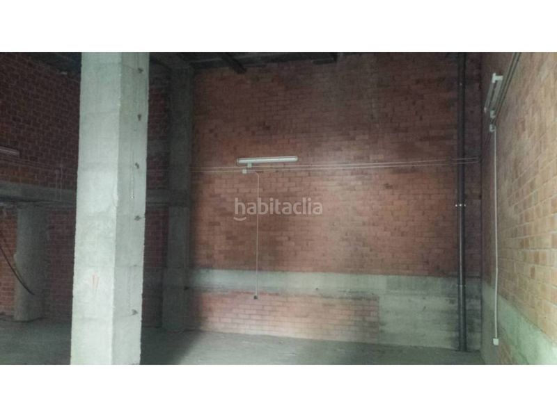Foto a4037b2f-e0a3-4ea6-958d-9e73d88ed432. Lloguer local comercial a O Milladoiro Ames