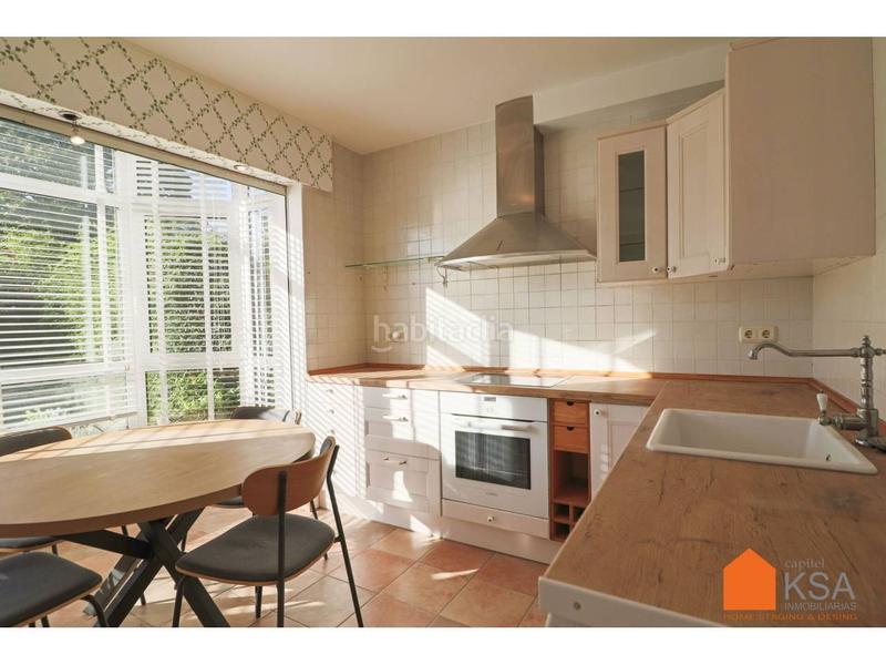 Foto 06660115-ebb0-44e7-8129-e30b218fcac7. Chalet mit heizung parking pool in Parroquias de Santiago Santiago de Compostela