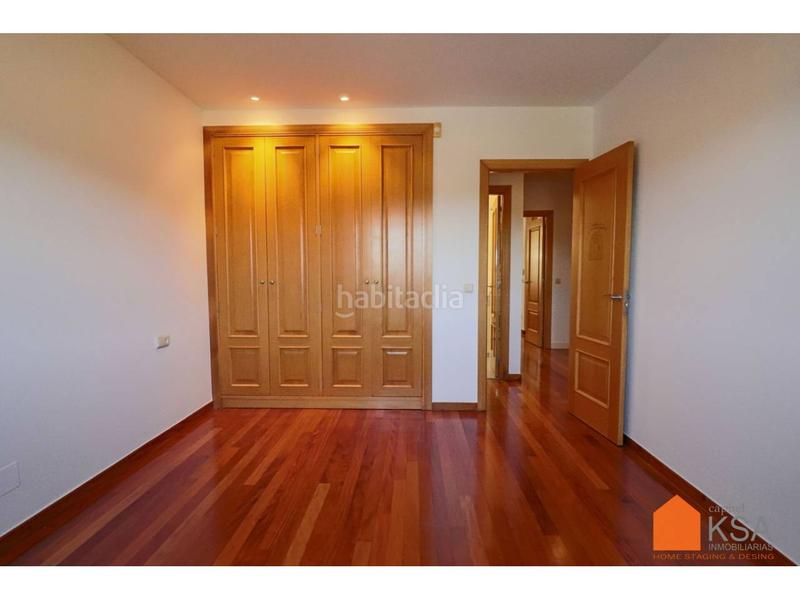 Foto 9109e391-796d-4f24-b9c4-3ecb51111057. Chalet mit heizung parking pool in Parroquias de Santiago Santiago de Compostela