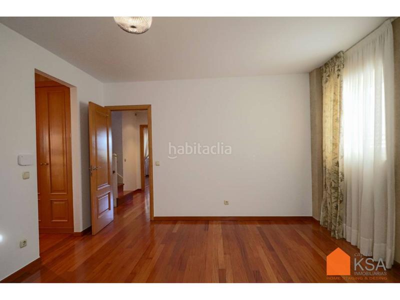 Foto 928e59fe-0241-4910-b83a-1913151dc48c. Chalet mit heizung parking pool in Parroquias de Santiago Santiago de Compostela